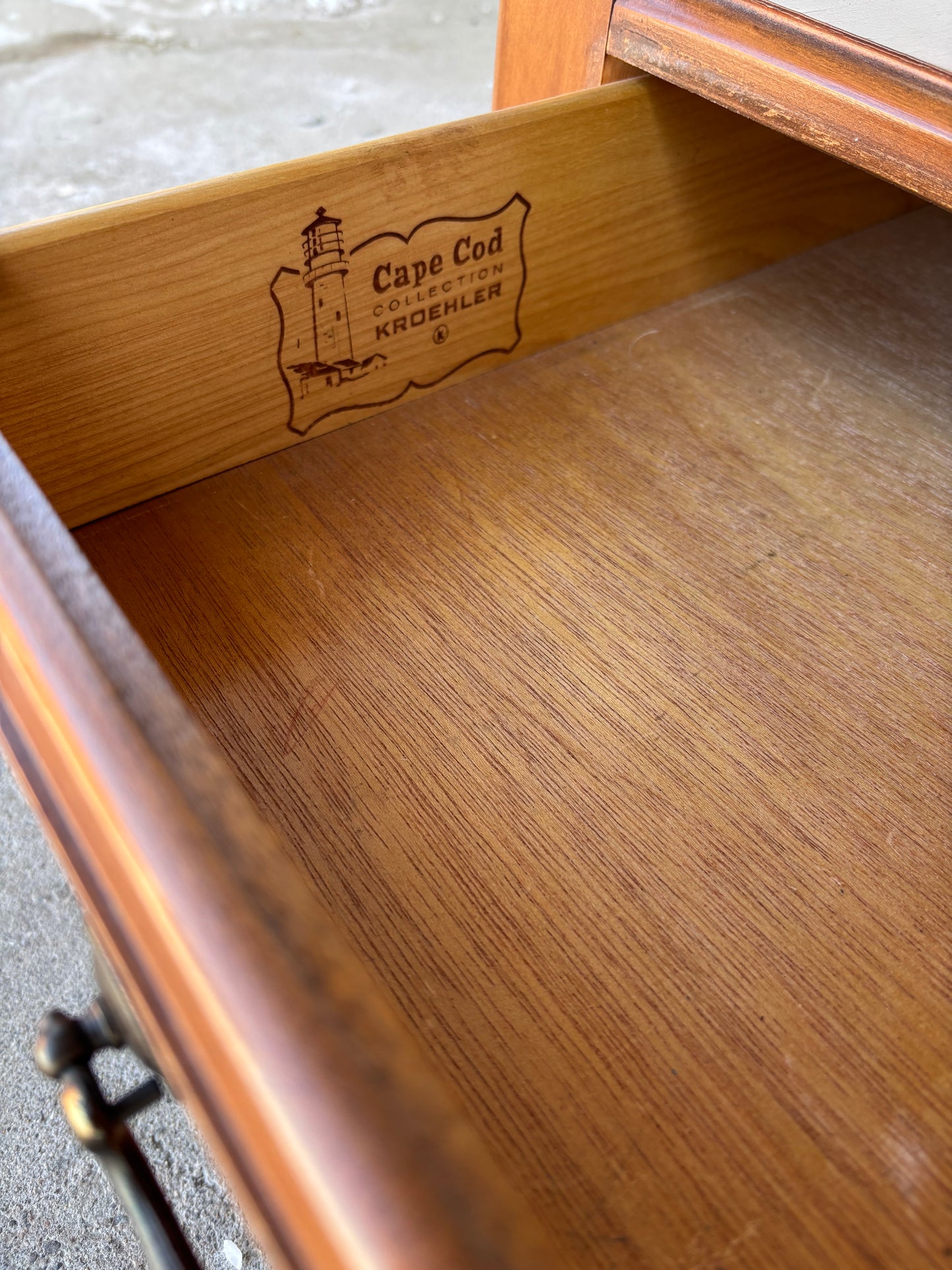 Kroehler "Cape Cod Collection” End Table