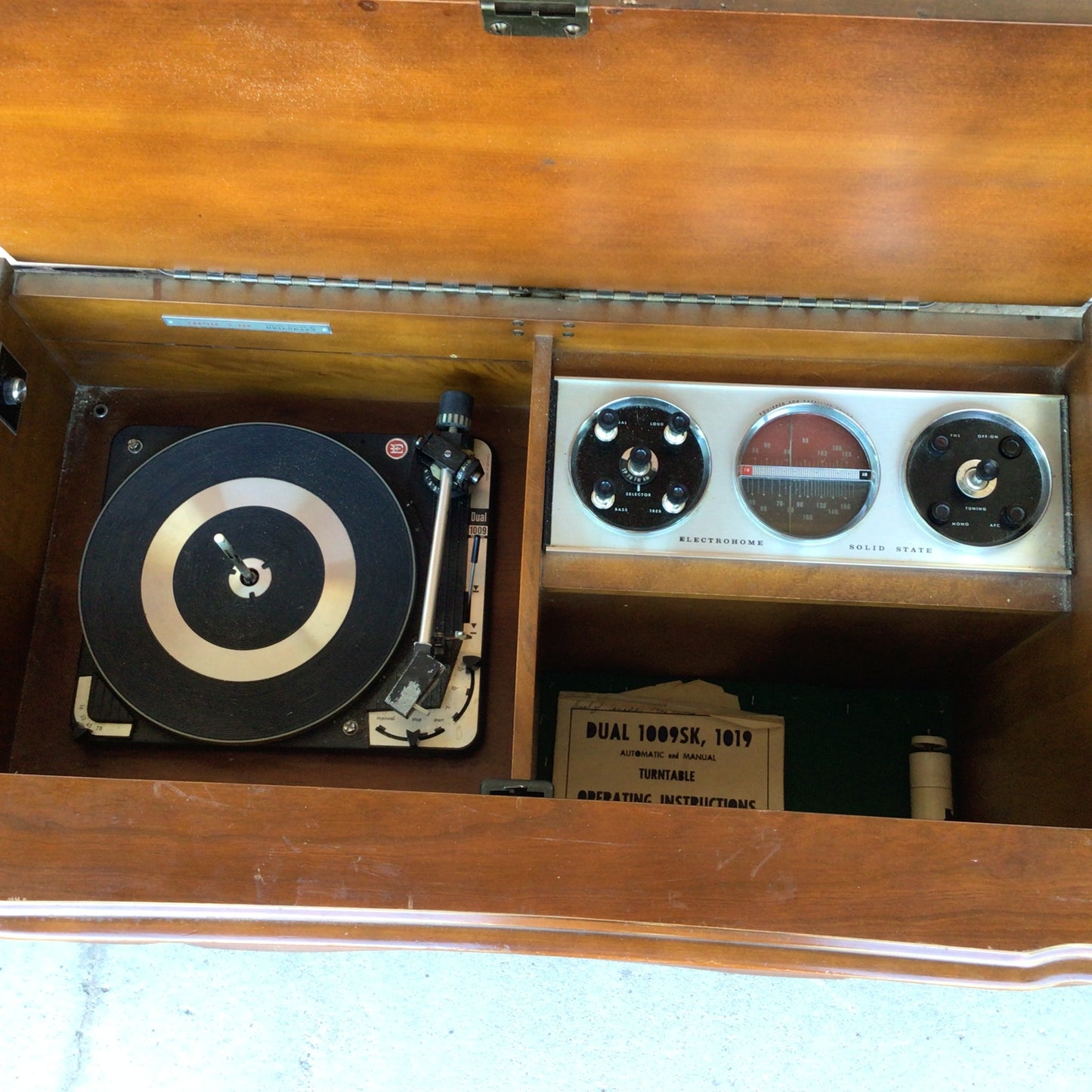 Vintage Wood Stereo Console