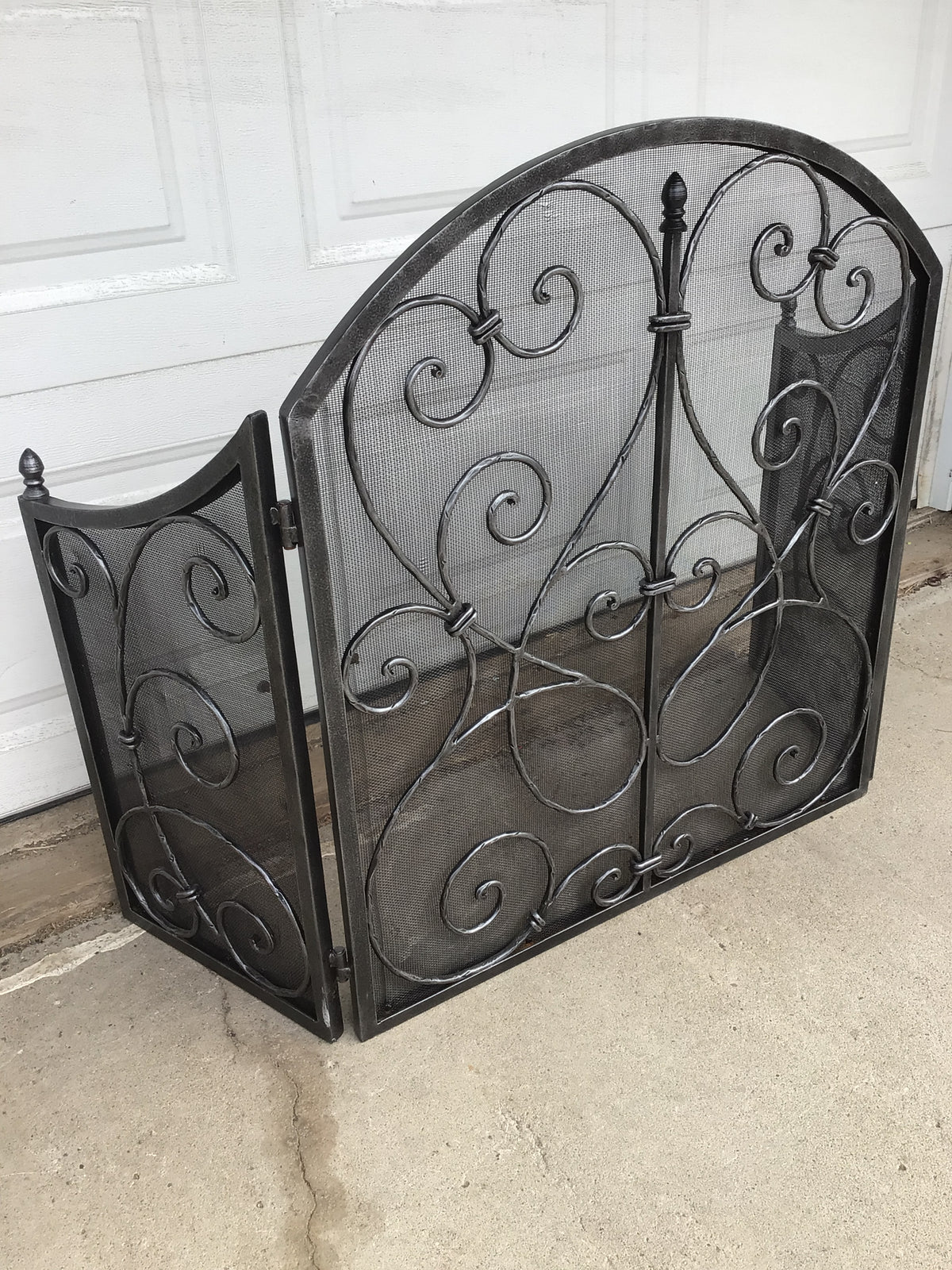 3 Panel Arched Wrought Iron Fireplace Screen
