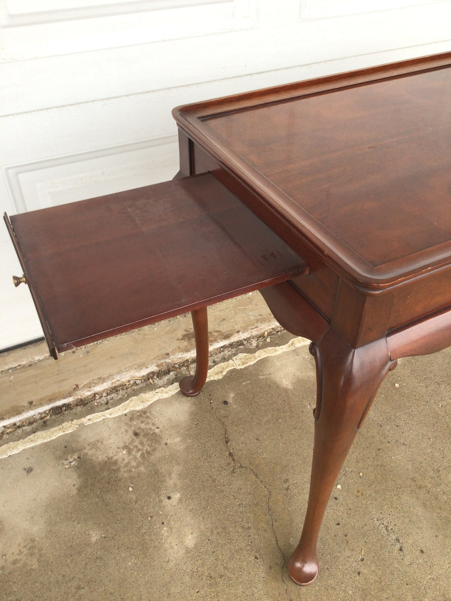 Vintage Queen Anne Style Tea Table