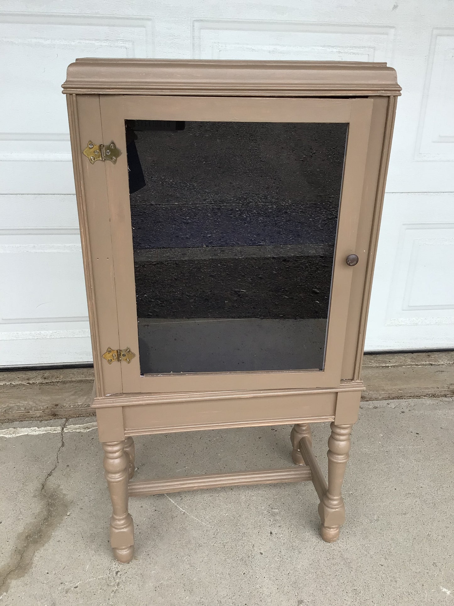 Mocha Brown Modern Standing Cabinet