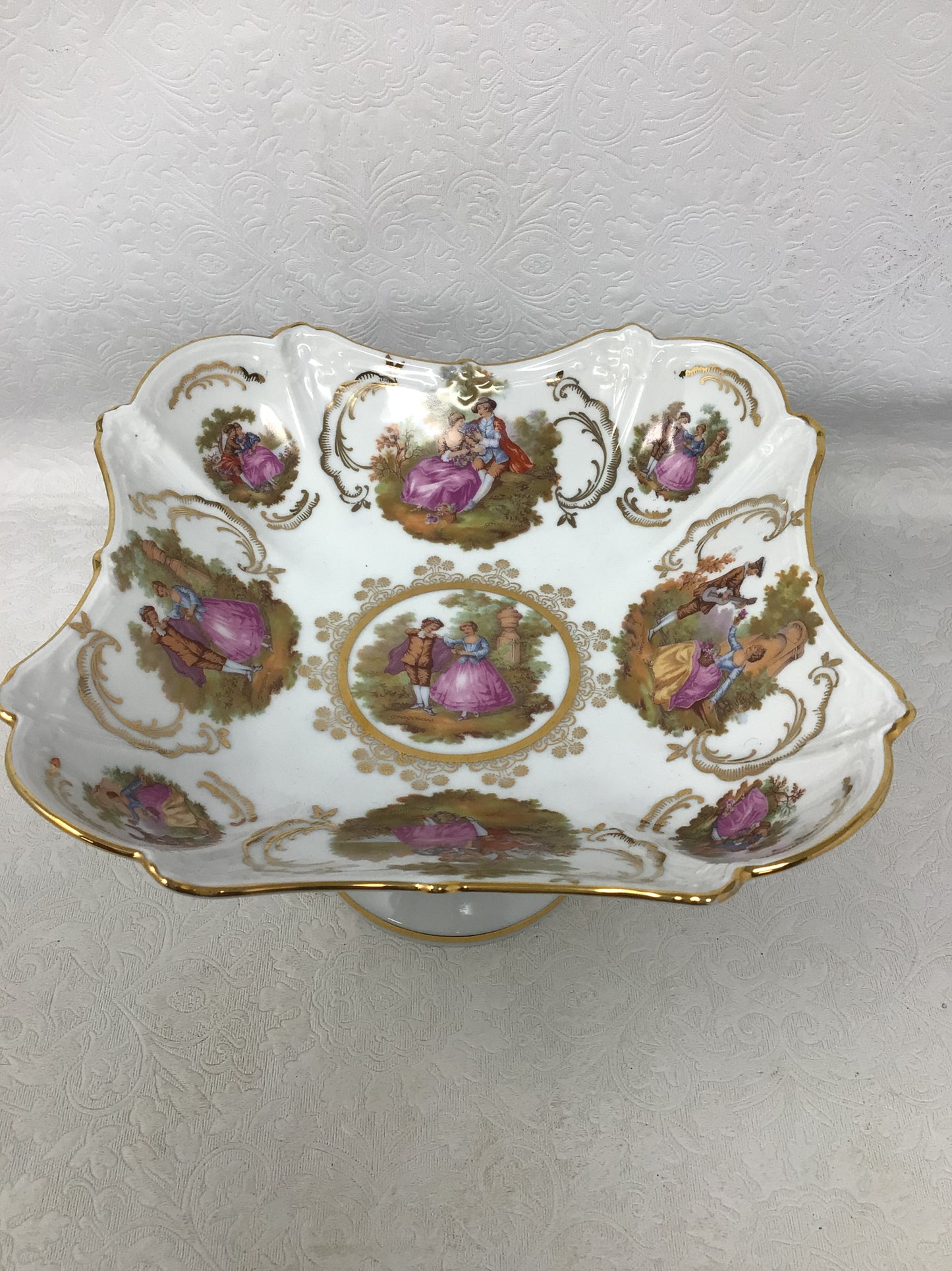 Gloria Fine Porcelain Pedestal Bowl