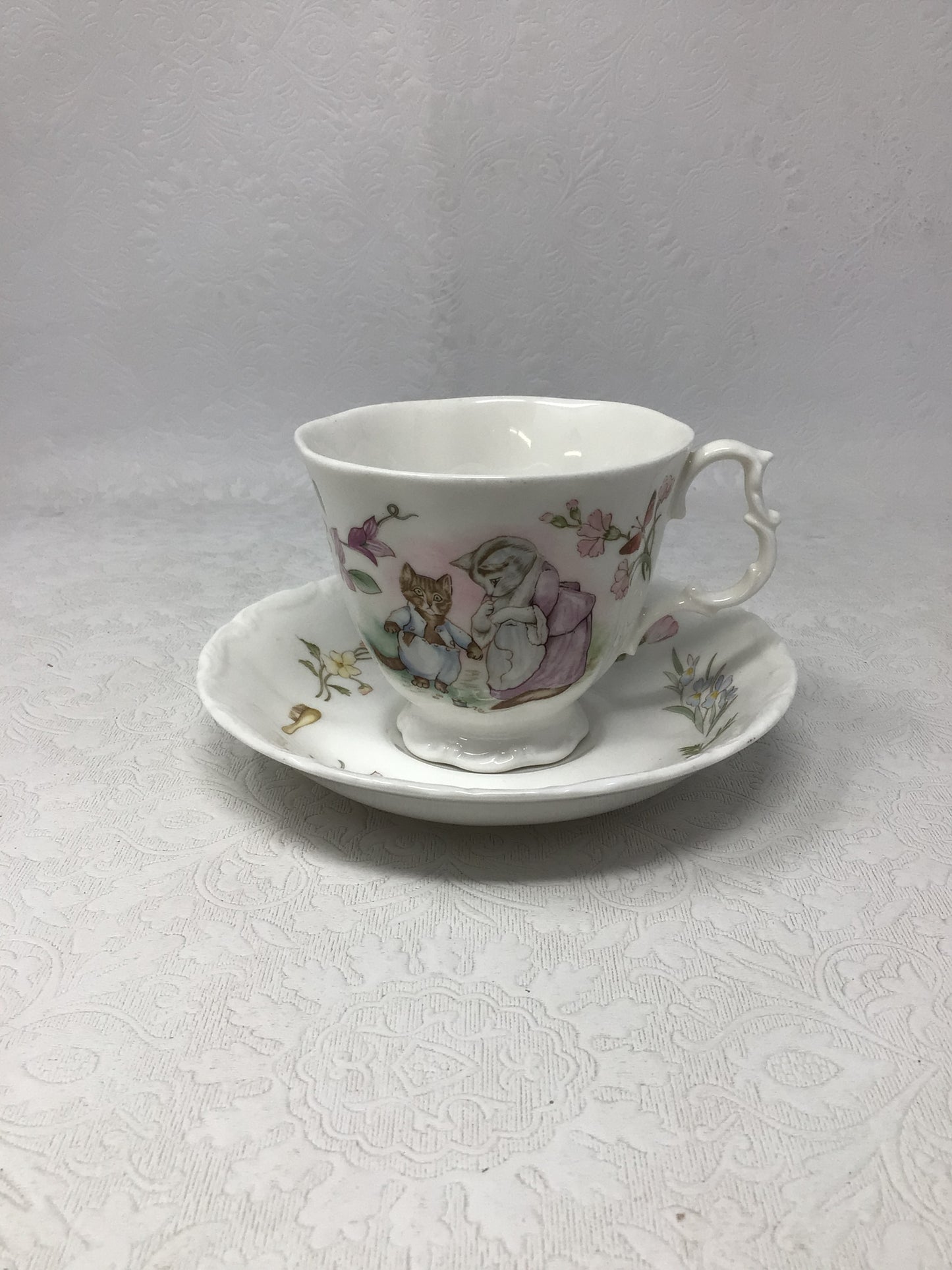 Royal Albert The World of Beatrix Potter Tom Kitten Bone China Teacup