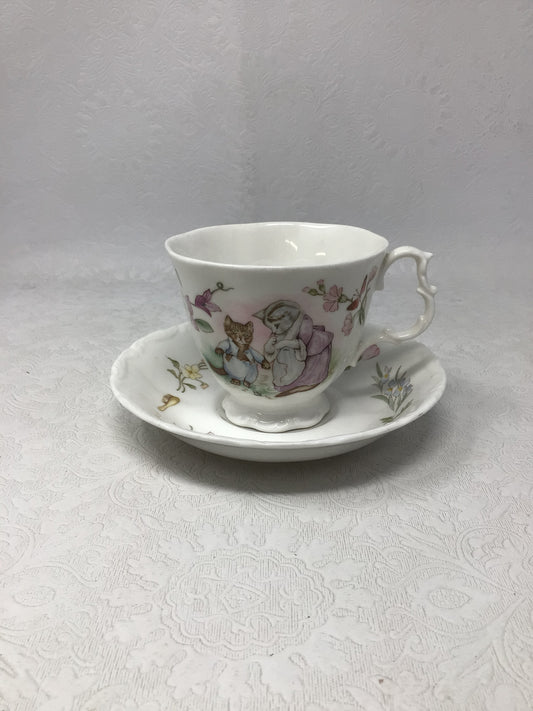 Royal Albert The World of Beatrix Potter Tom Kitten Bone China Teacup