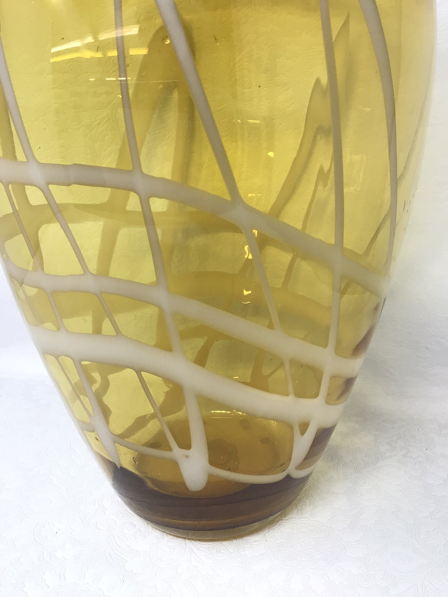 Honey Coloured Vase with Drizzle Pattern