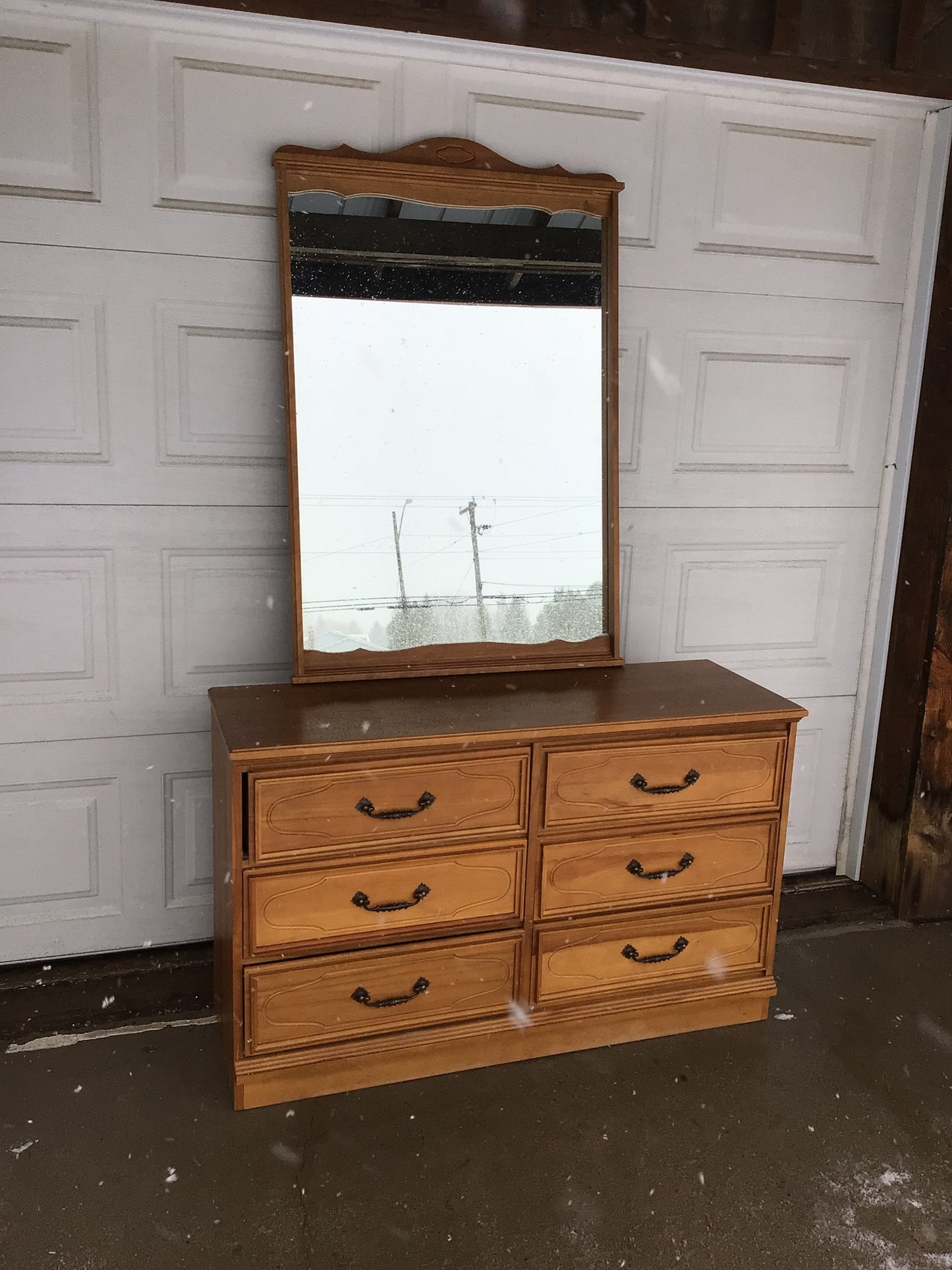 6 Drawer Birch Dresser with Mirror
