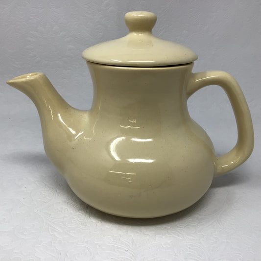 Vintage 586 Canada Tea Pot