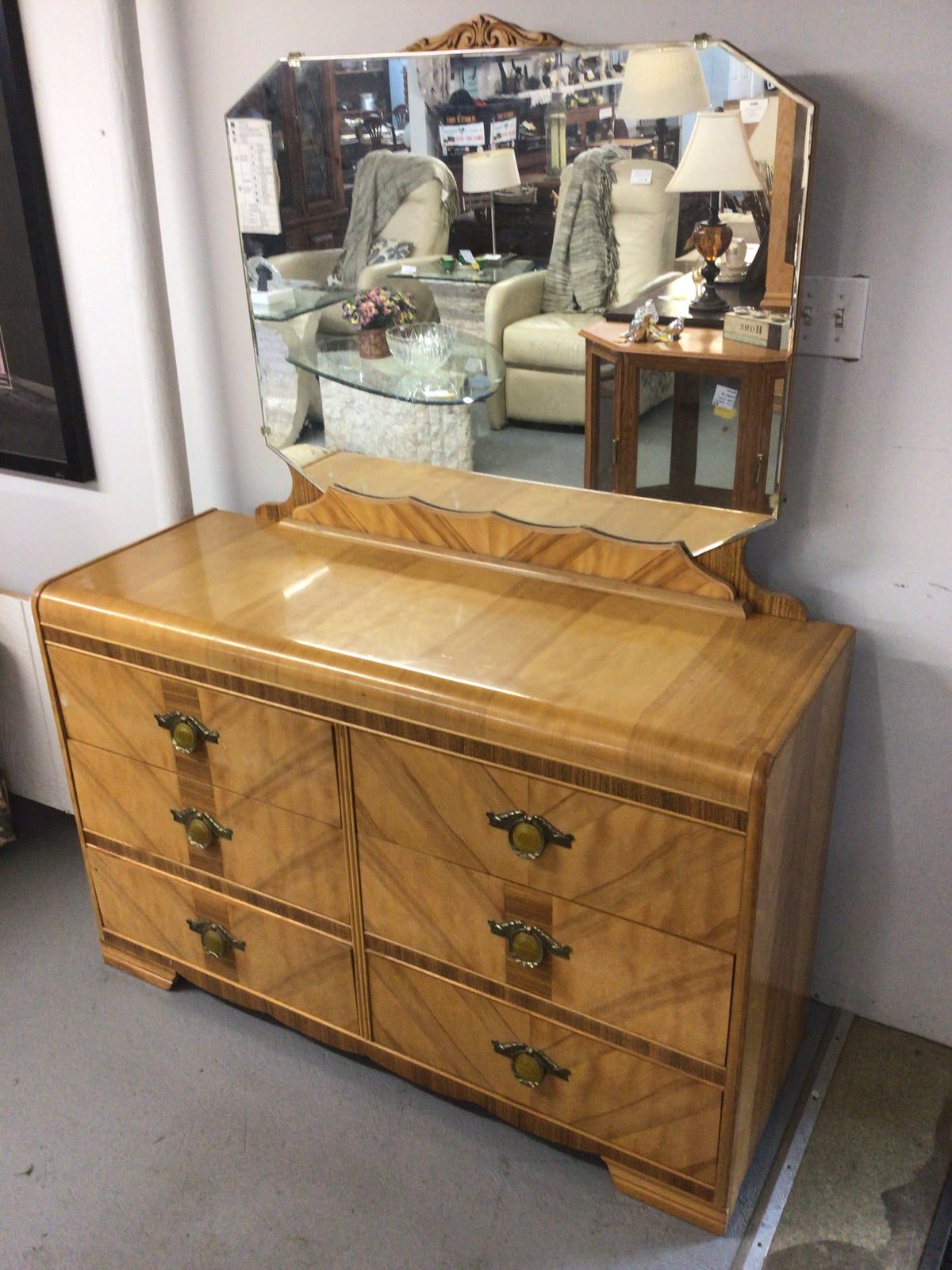 Vintage 1930s Art Deco Dresser