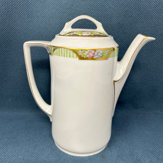 Floral Stricgach Gilesia Teapot