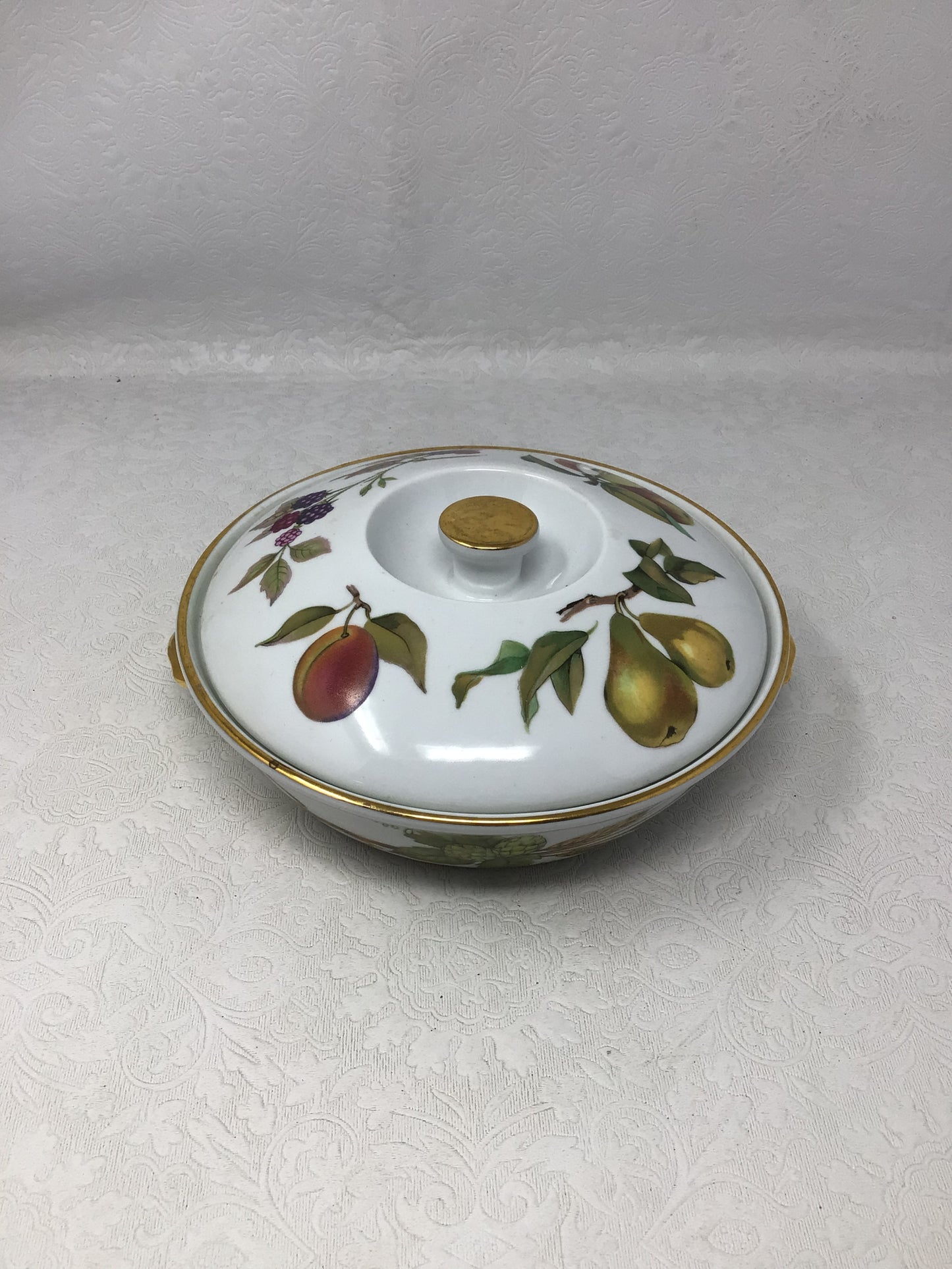 Evesham Gold Covered Dish
