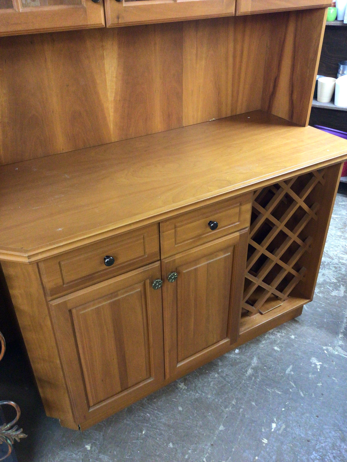 Traditional Wood Hutch