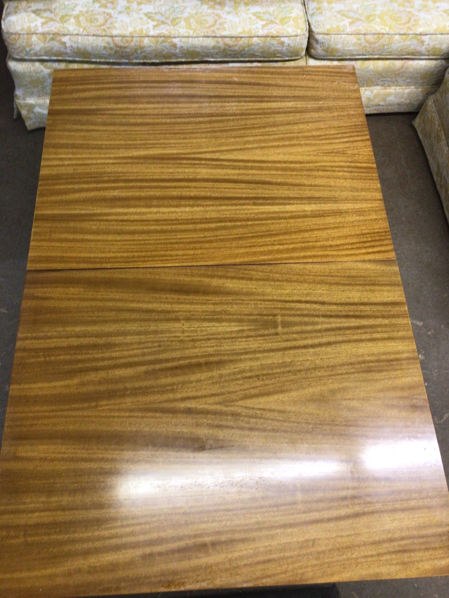 Unique Extending Coffee Table