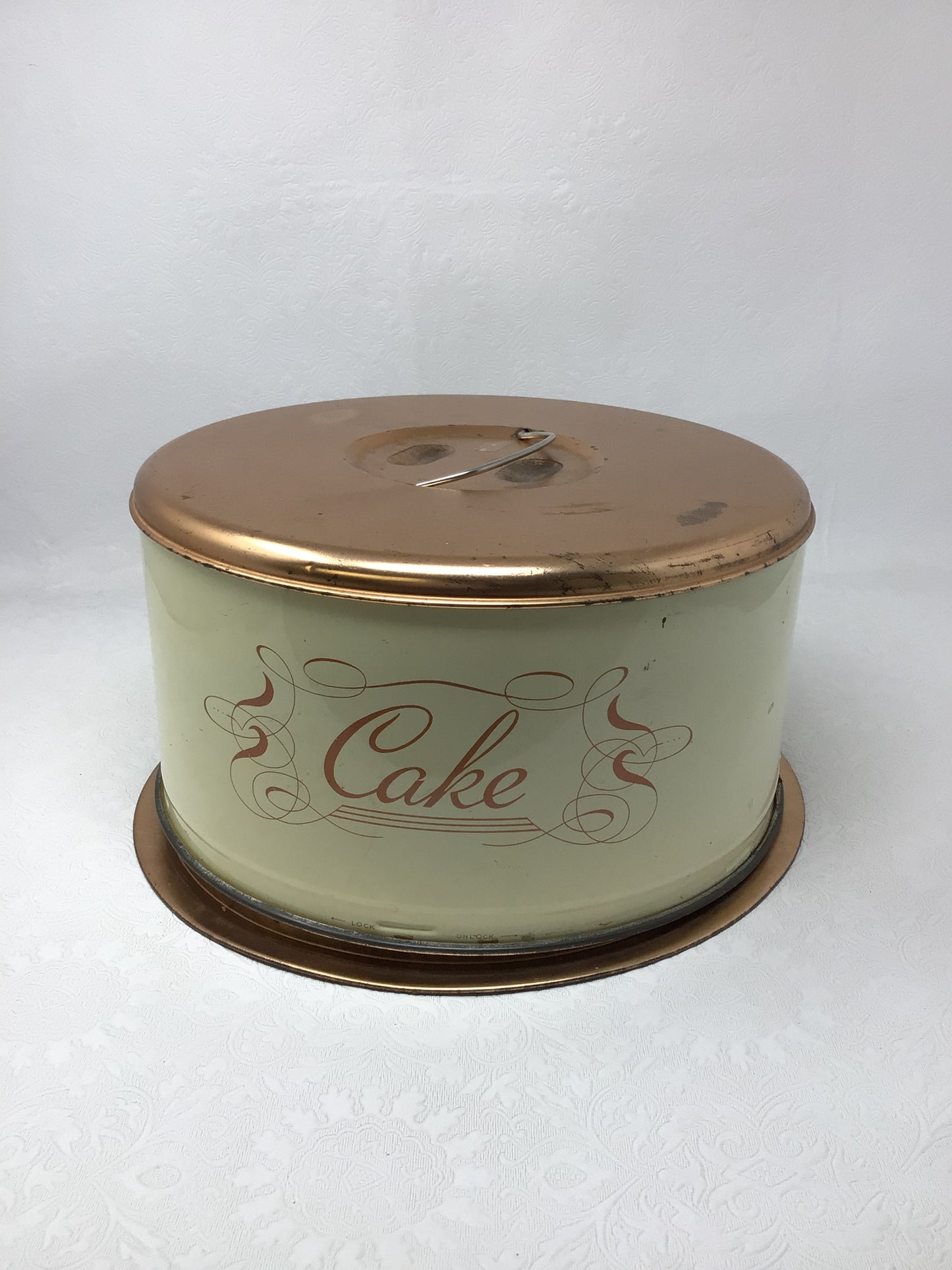 Vintage 1960s Decoware Cake Carrier