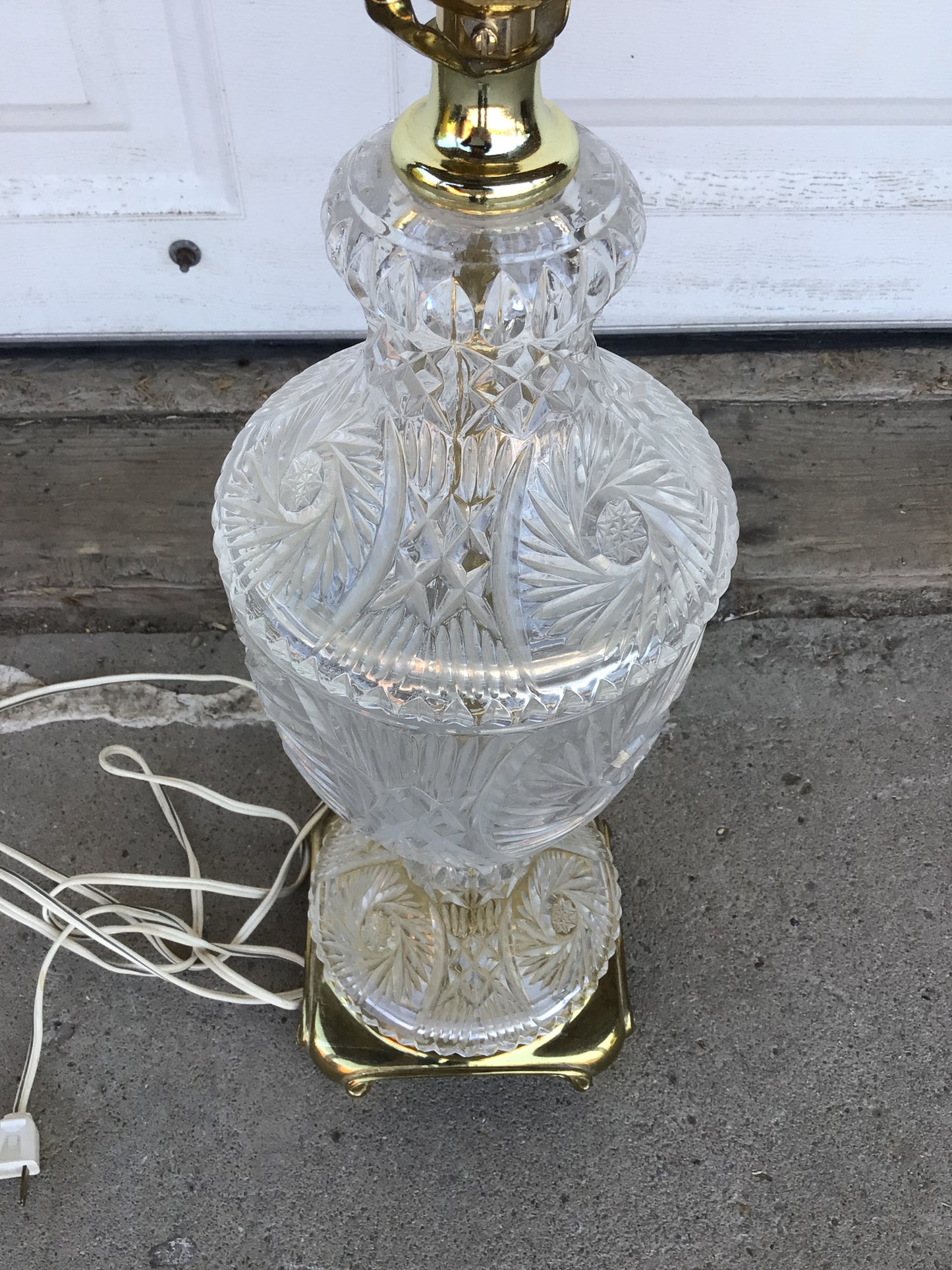 Vintage Clear Cut Crystal Table Lamp