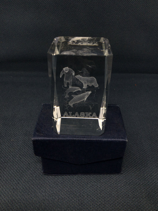 Alaska 3D Animal Paperweight