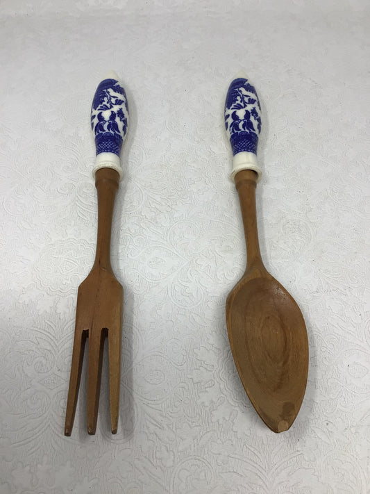 Vintage “Blue Willow” Pattern Serving Set