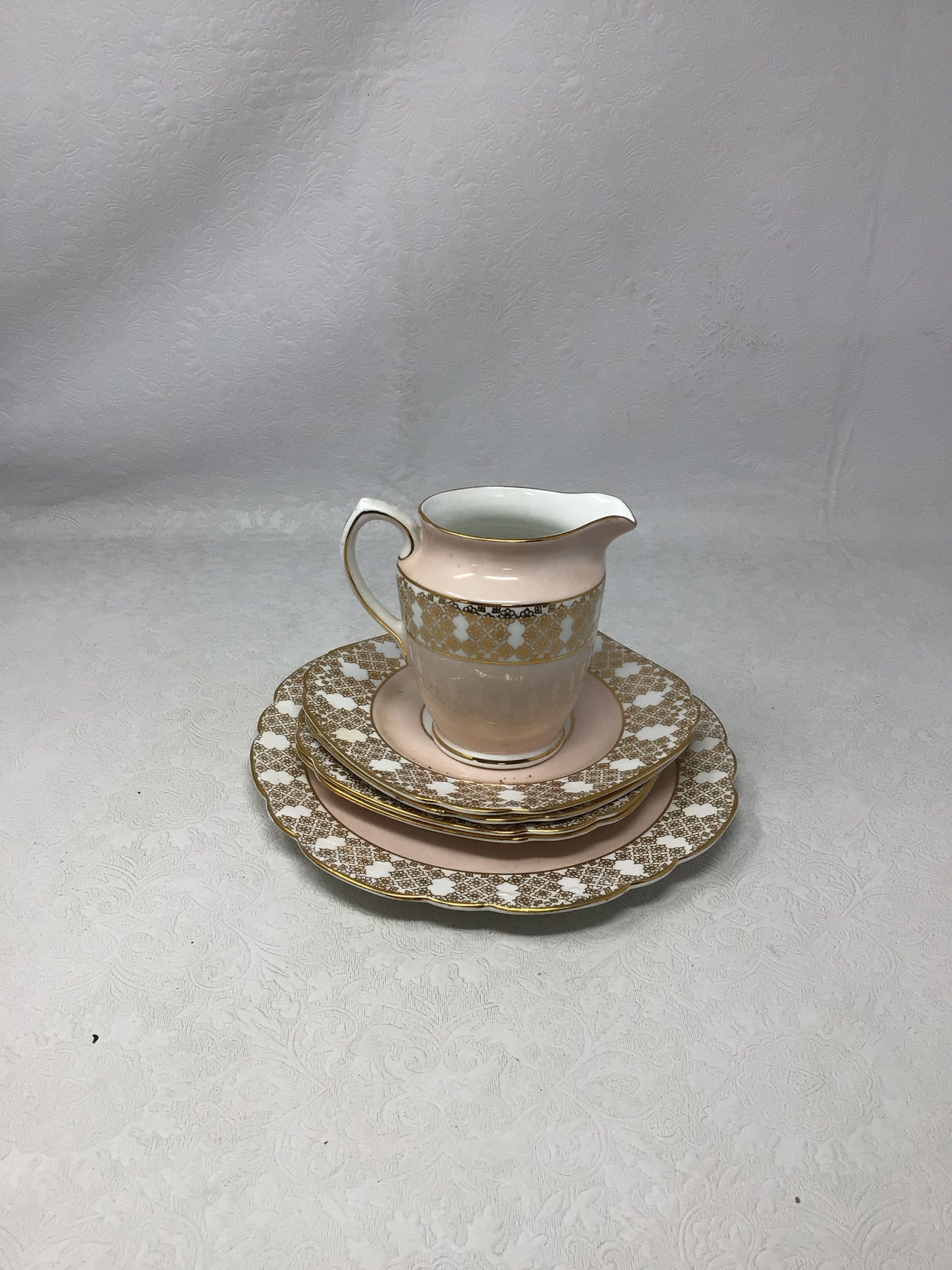 Noritake Eternal Palace Gold Dinnerware Set