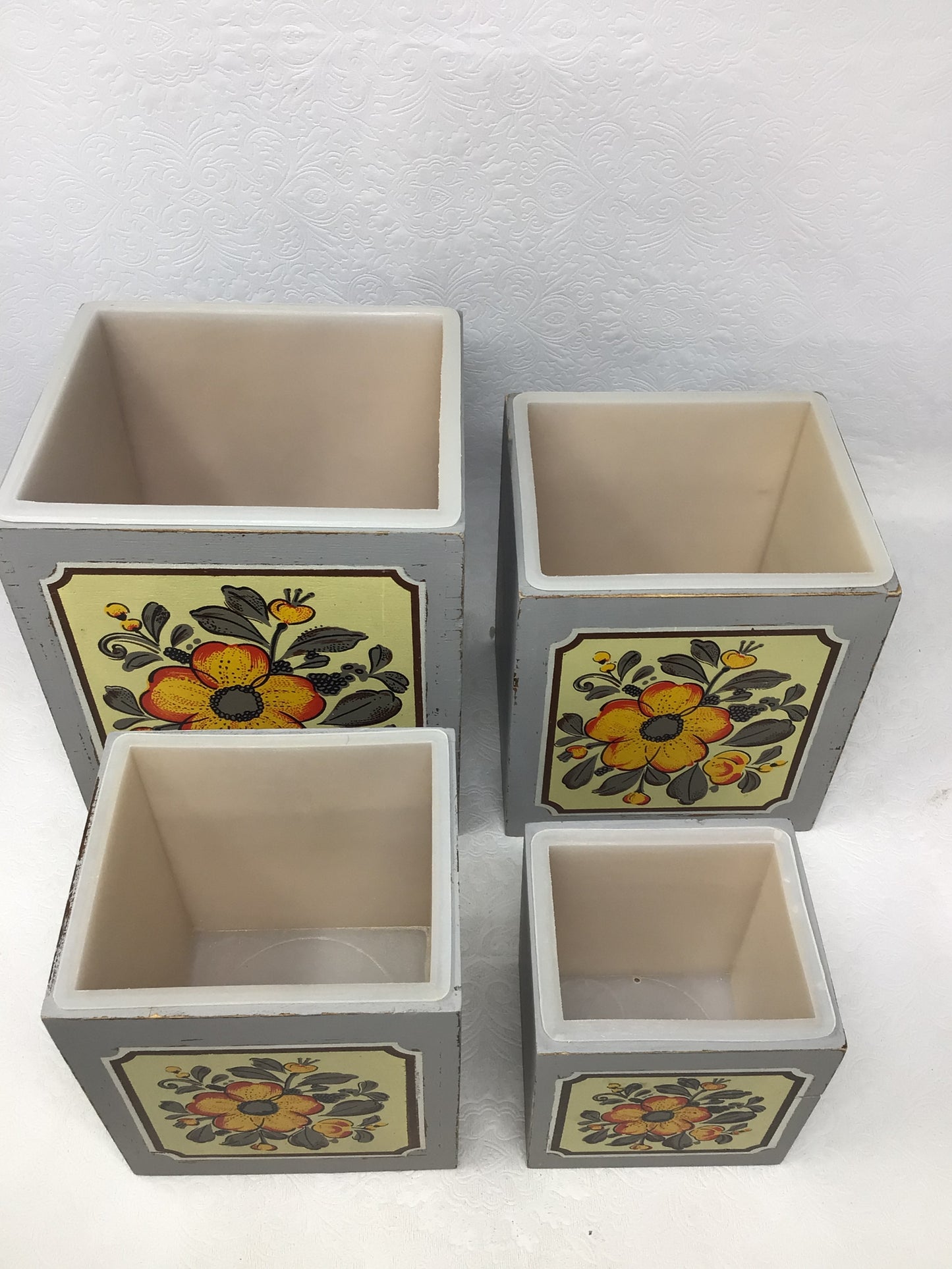 Retro  Wooden  Canister Set
