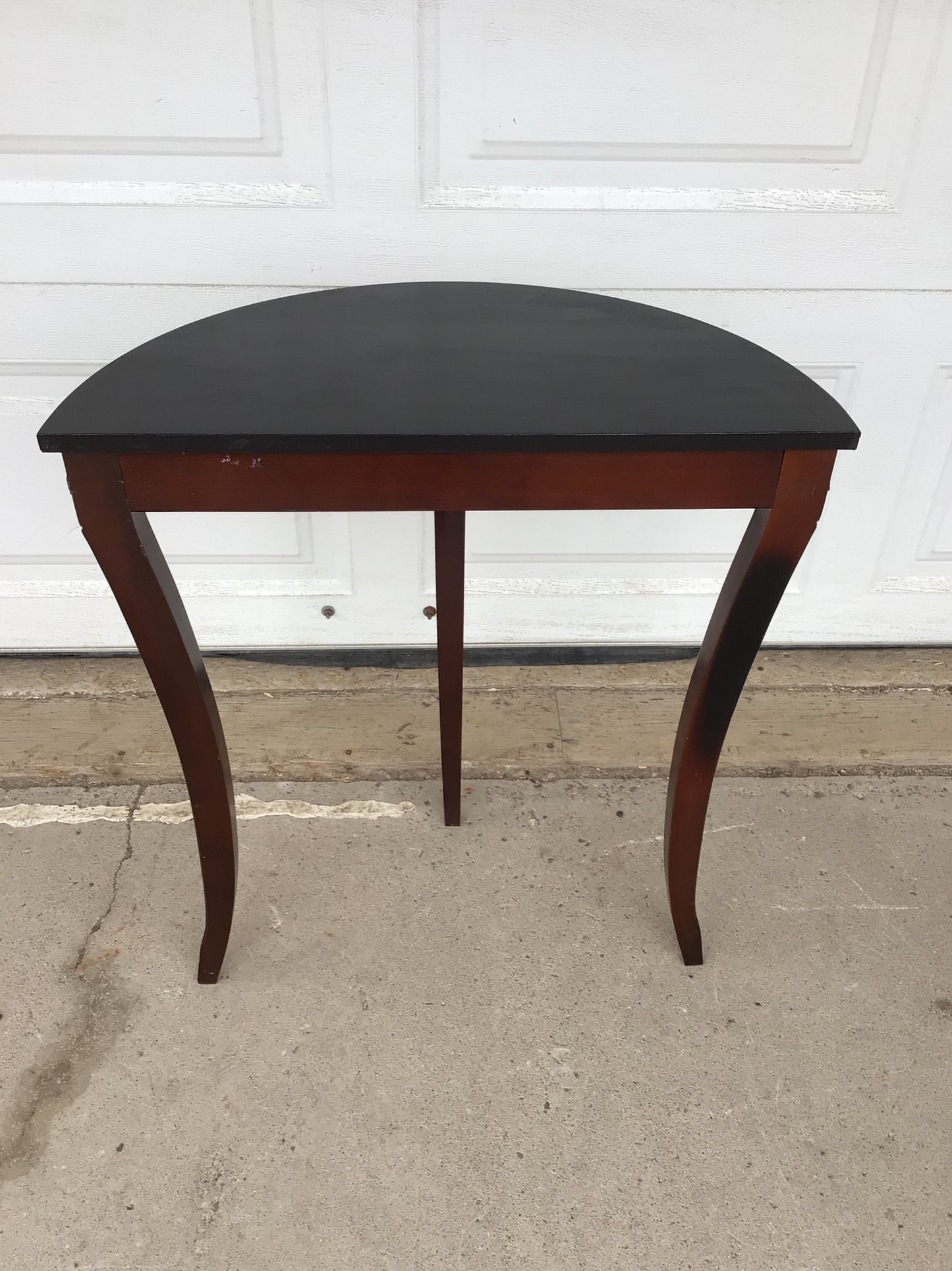 Small 1/2 Moon Table
